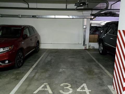 паркоместо по адресу Днепровская набережная ул., 26-Б