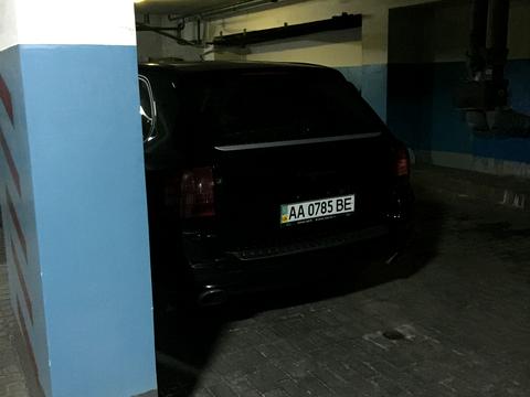 паркомісце за адресою Провіантська вул. (Галі Тимофєєвої), 3