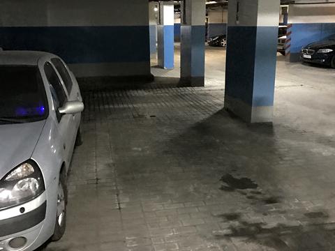 паркомісце за адресою Провіантська вул. (Галі Тимофєєвої), 3