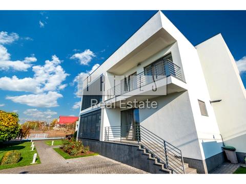 будинок за адресою 126-та Садова вул.