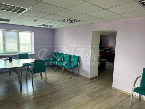 коммерческая по адресу Вацлава Гавела бульв. (Івана Лепсе), 7-В