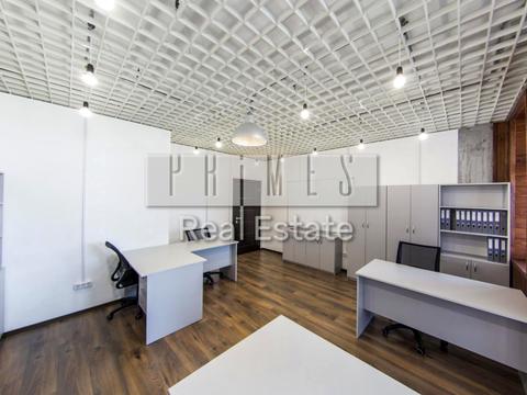 комерційна за адресою Лесі Українки бульв., 7-А