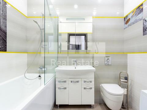 квартира за адресою Андрія Верхогляда вул. (Михайла Драгомирова), 16