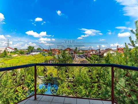 будинок за адресою Богдана Хмельницького вул.