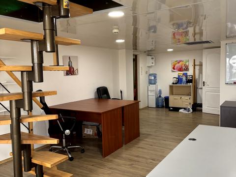 комерційна за адресою Пирогова вул., 2/37б