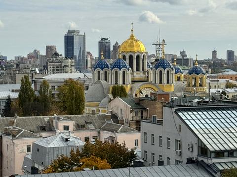 комерційна за адресою Пирогова вул., 2/37б