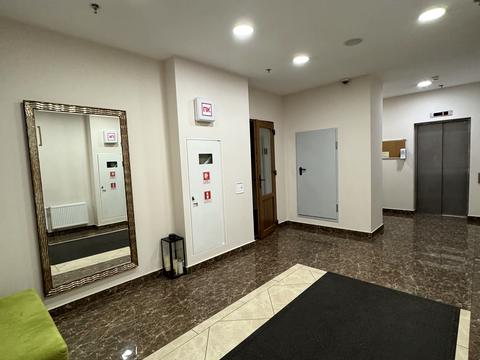 комерційна за адресою Пирогова вул., 2/37б