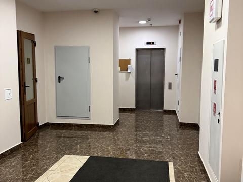 комерційна за адресою Пирогова вул., 2/37б