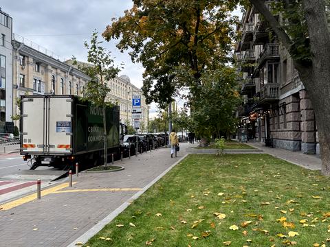 комерційна за адресою Пирогова вул., 2/37б