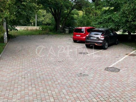 коммерческая по адресу Лукьяновская ул., 1