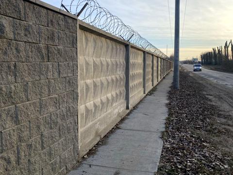 комерційна за адресою Олександра Матросова вул., 6