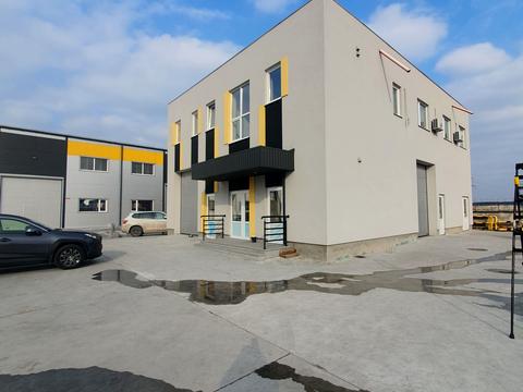 комерційна за адресою Олександра Матросова вул., 6