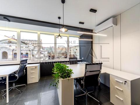 комерційна за адресою Володимирська вул., 51/53