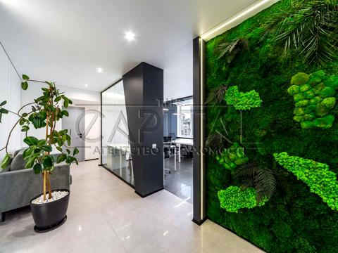 комерційна за адресою Володимирська вул., 51/53