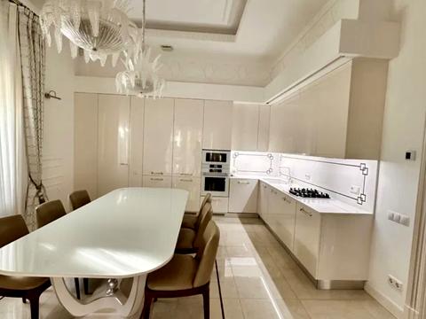 дом по адресу  ул.