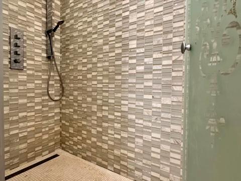 дом по адресу  ул.