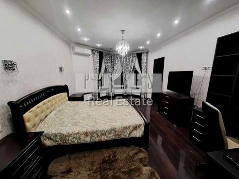 будинок за адресою Анатолія Солов'яненка вул.