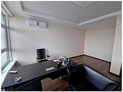 комерційна за адресою Кловський узвіз, 7