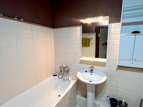 квартира за адресою Наукова вул., 36