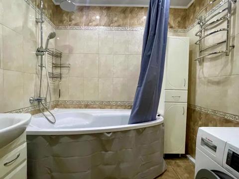 квартира за адресою Авіаконструктора Ігоря Сікорського вул. (Танкова), 4-В