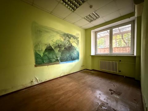 комерційна за адресою Вадима Гетьмана вул., 30