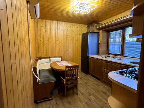 будинок за адресою Отамана Орлика вул.