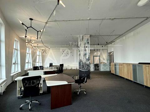 комерційна за адресою Кловський узвіз, 7a