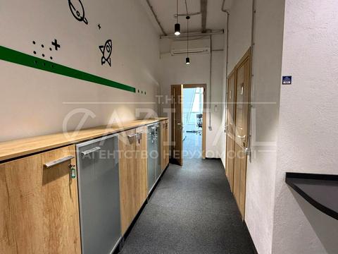 комерційна за адресою Кловський узвіз, 7a