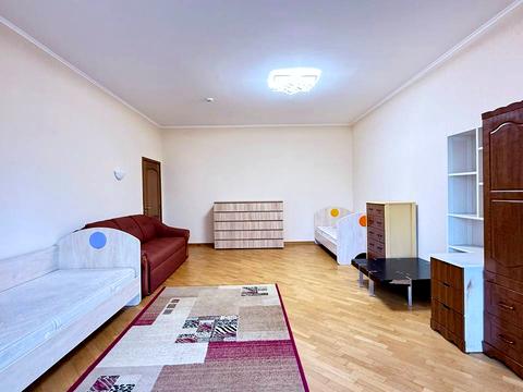 квартира за адресою Євгена Коновальця вул. (Щорса), 32-А