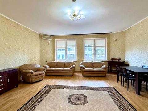 квартира за адресою Євгена Коновальця вул. (Щорса), 32-А