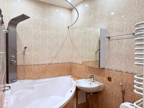 квартира за адресою Євгена Коновальця вул. (Щорса), 32-А