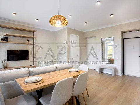 квартира по адресу Печерский спуск, 13