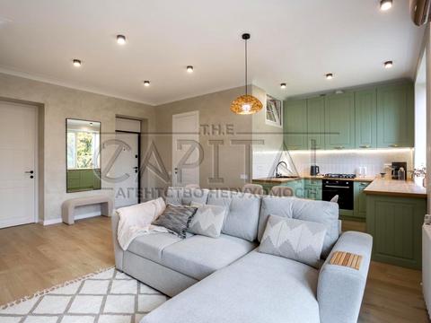 квартира по адресу Печерский спуск, 13