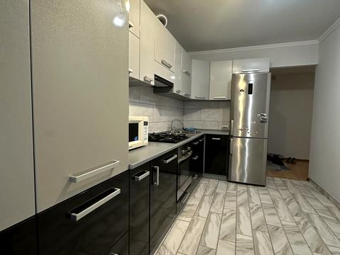 квартира за адресою Тролейбусна вул., 17