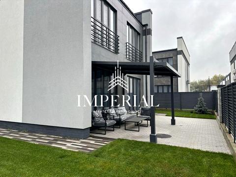 будинок за адресою Щаслива, 2