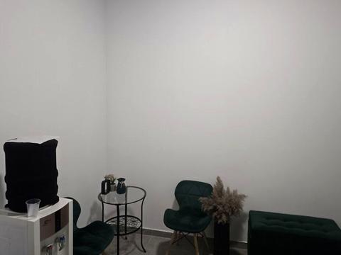 комерційна за адресою Зарічанська вул., 13