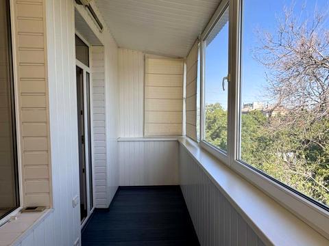 квартира за адресою Незалежної України вул. (40 років Радянської України), 82