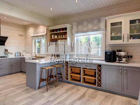 будинок за адресою Святищенська вул.