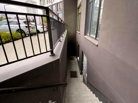 комерційна за адресою Івана Сокура пров., 1