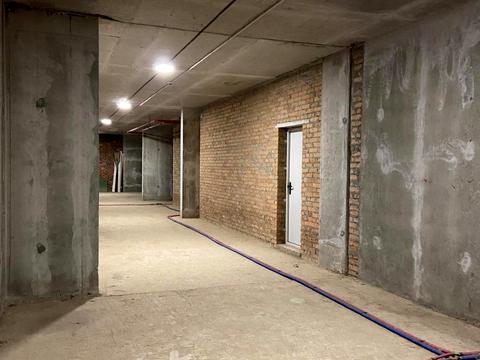 комерційна за адресою Івана Сокура пров., 1