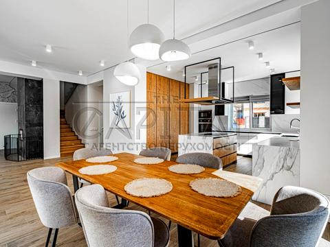 будинок за адресою Сонячна вул.