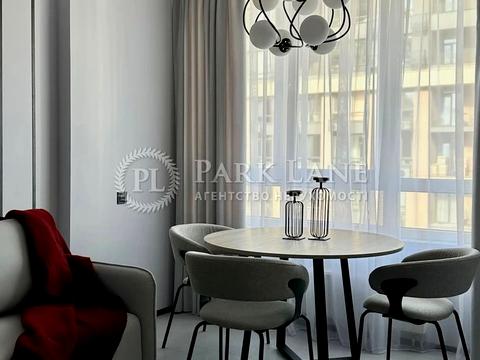 квартира за адресою Салютна вул., 2/1