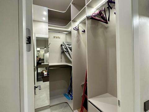 квартира за адресою Андрія Верхогляда вул. (Михайла Драгомирова), 17