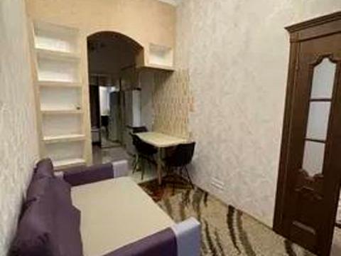 квартира за адресою Пекарська вул., 4