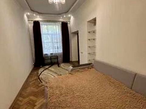 квартира за адресою Пекарська вул., 4
