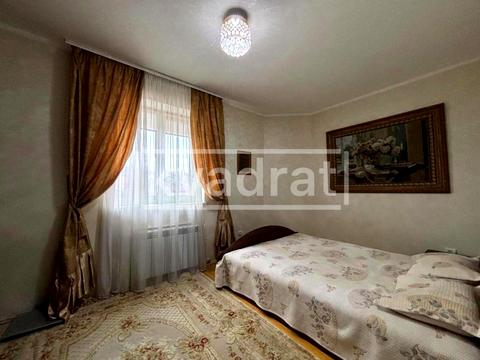 будинок за адресою Карпатської Січі вул. (Гвардійська)