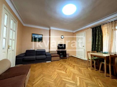 будинок за адресою Карпатської Січі вул. (Гвардійська)