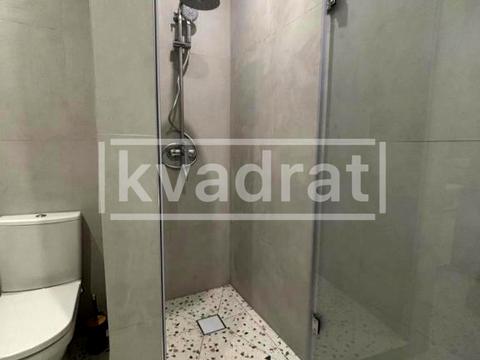 будинок за адресою Карпатської Січі вул. (Гвардійська)