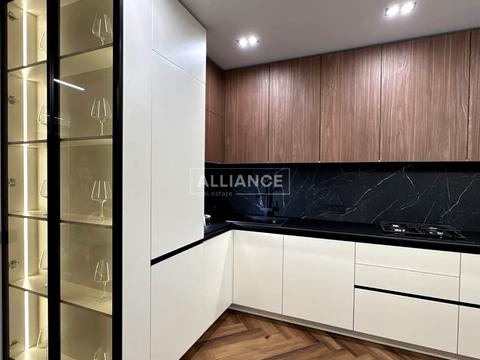 квартира за адресою Юліана Пелеша вул., 2