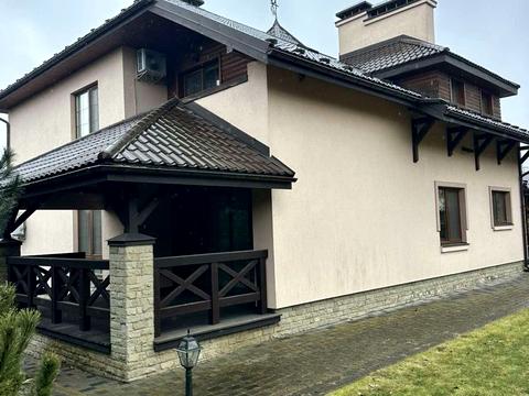 дом по адресу коновальця